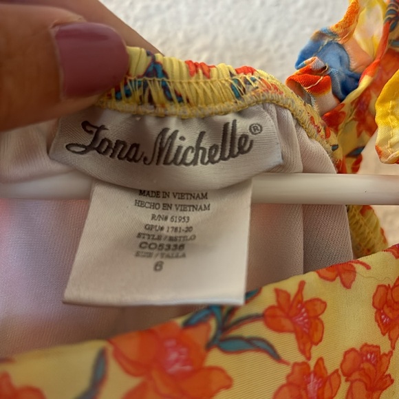 Jona Michelle paisley/ floral multi color dress size 6 - Picture 4 of 6